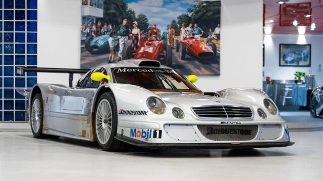 Гоночный Mercedes-Benz CLK LM с допуском к дорогам общего пользования выставили на продажу