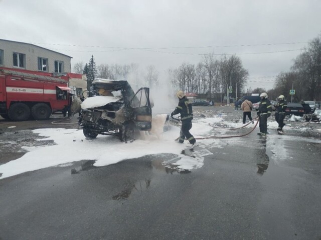 Мощный взрыв разнёс ГАЗель и всё вокруг