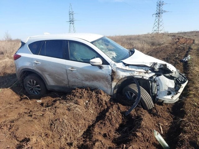 Девушка не вписалась в поворот