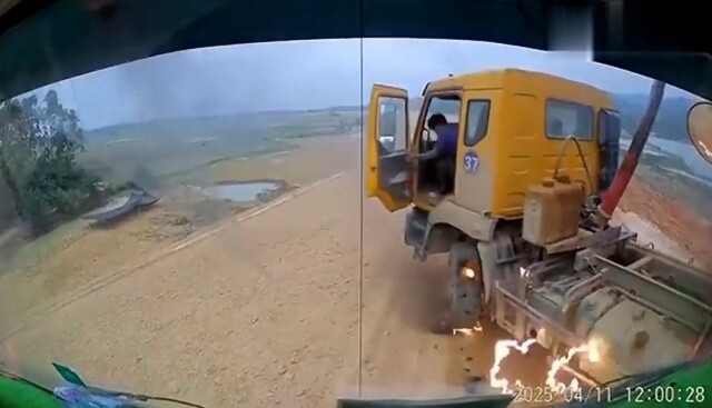 Зацепил электрические провода