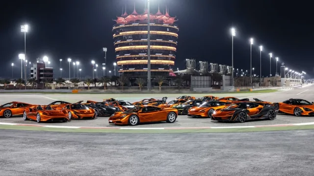 Коллекцию из 20 уникальных McLaren выставили на продажу