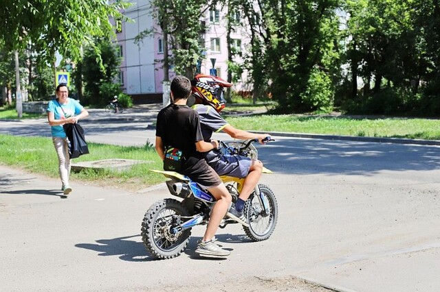 Это просто праздник какой-то! С питбайками решили начать бороться