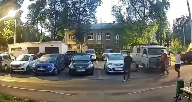 Допрыгались. Очень хотят депортацию на родину вместе со всей своей роднёй