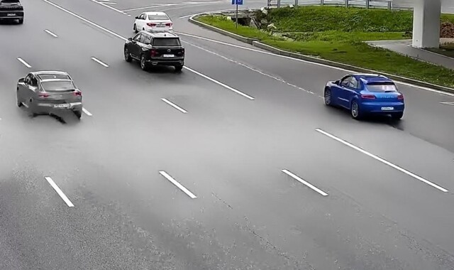 Только выехал на МКАД как уже "приехал"