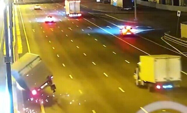 Подбил попутный грузовик на МКАДе