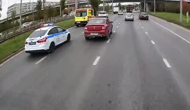 Рейд ГИБДД с подставной скорой помощью