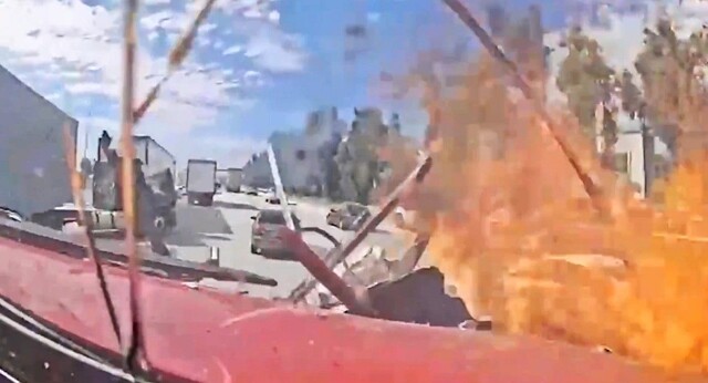 Массовое ДТП с видом из кабины "профессионала"