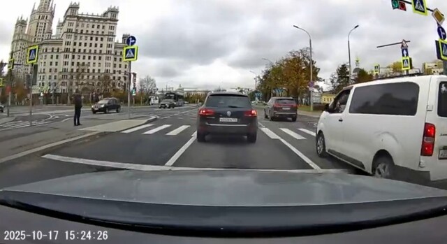 Без ДТП. Один поехал и все поехали