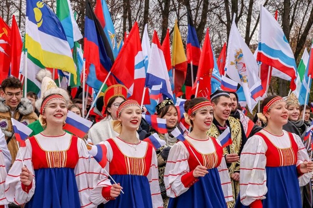 Путин подписал указы об установлении в России новых праздников