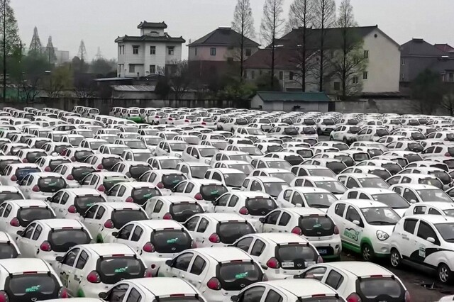 Китай последовательно лишает электромобили льгот