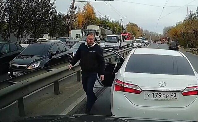 Без ДТП. Два водителя не поделили дорогу