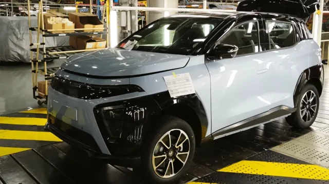 С конвейера сошёл первый предсерийный образец электромобиля ATOM