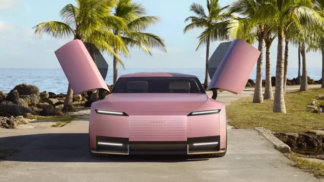 Jaguar уволил дизайнера, создавшего странный концепт Type 00