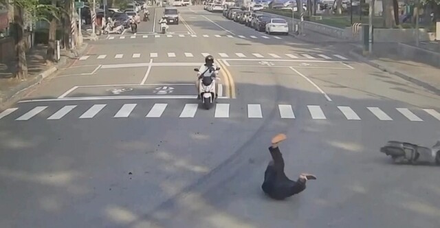 Серийное падение с мотоцикла