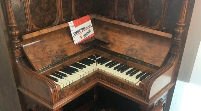 Угловое пианино – правда или фейк?