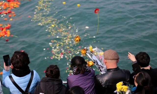 Морские захоронения стали решением Китая для переполненных кладбищ