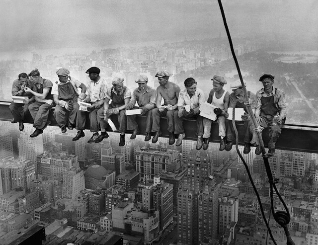 «Обед на вершине небоскреба»: занимательные факты о самом культовом фото над пропастью