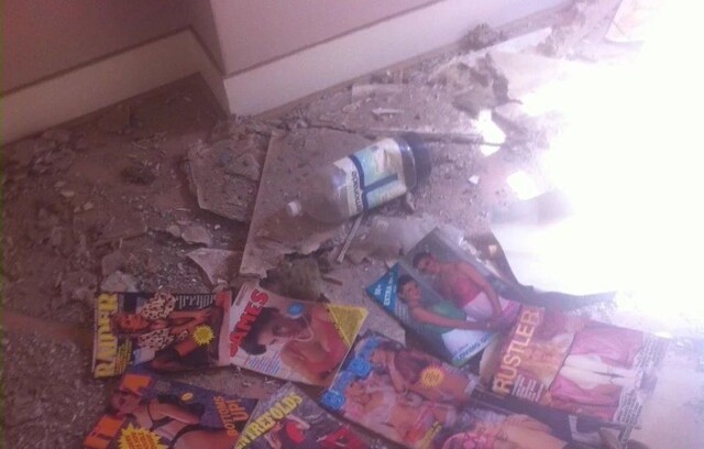 Мужчина оказался в больнице из-за упавших на него журналов для взрослых
