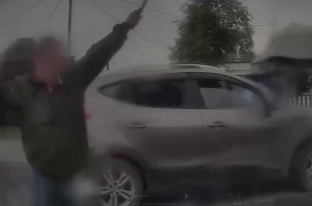 Пьяный водитель в Омской области напал с ножом на автоинспекторов, потому что не согласился с протоколом