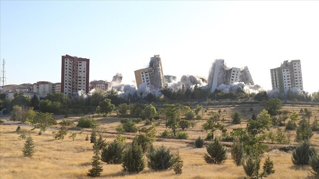 Взрыв многоэтажек в Турции