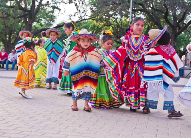 Железная дисциплина и отсутствие игрушек: как устроены детские сады в Мексике