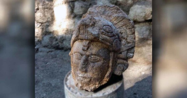 В Чичен-Ице обнаружена уникальная статуя воина майя