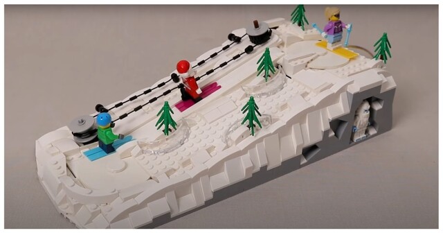 Залипательная лыжная трасса из LEGO