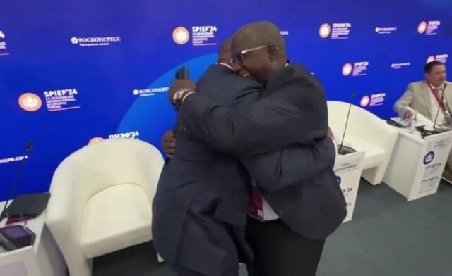 Радость встречи африканских делегатов на ПМЭФ-2024