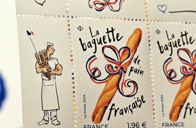 Во Франции выпустили марки с багетами, которые пахнут свежим хлебом