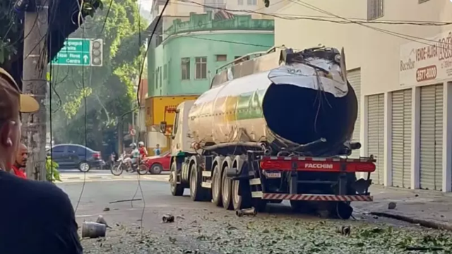 Взрыв автоцистерна газовой компании попал на видео в Бразилии