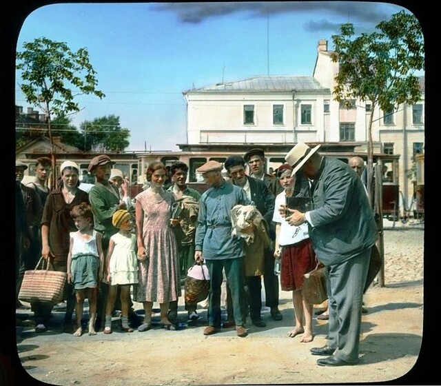 1930-е годы на цветных снимках Брэнсона Деку(Ленинград)