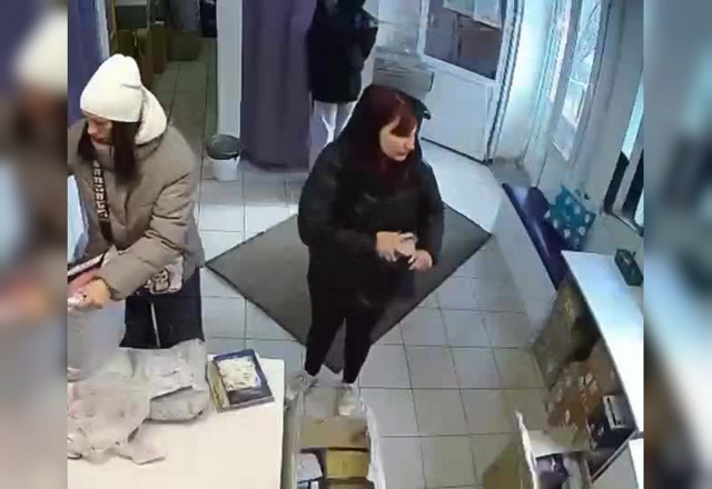 Вместо бесплатных посылок получили «уголовки» — девушки обнесли два ПВЗ в Колпино