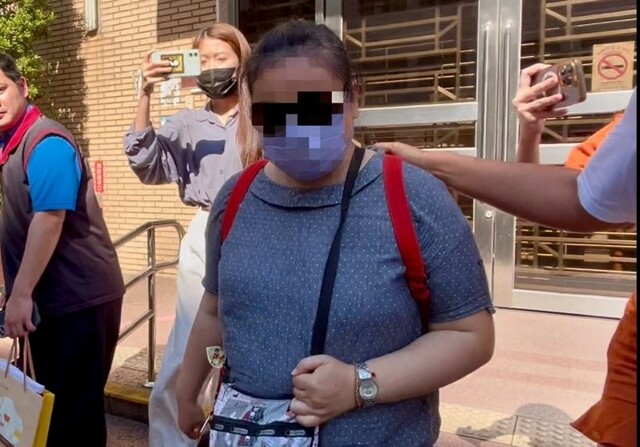 Учительница девять раз занялась сексом с 12-летним школьником и родила от него