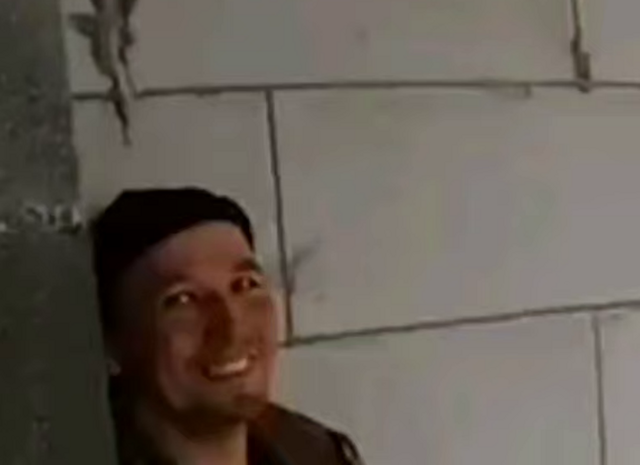 "Чё ты ныкаешься? Выходим!"