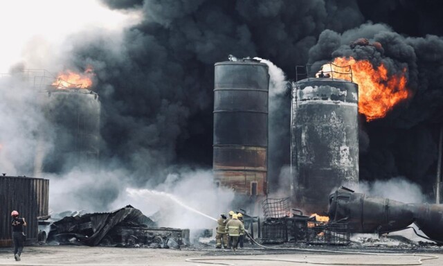 Мощный взрыв прогремел на заводе в Мексике