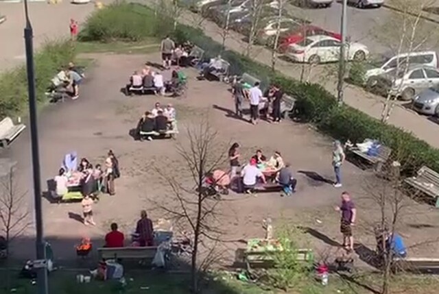 Жители Балашихи недовольны соседями, которые жарят шашлычки прямо во дворе