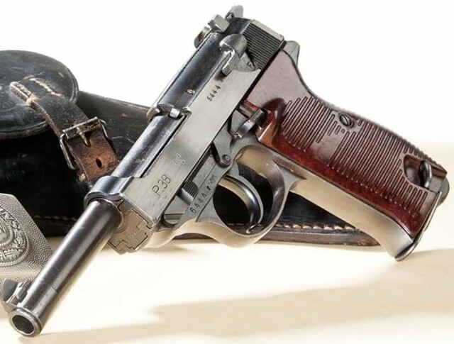 Выстрел Авроры