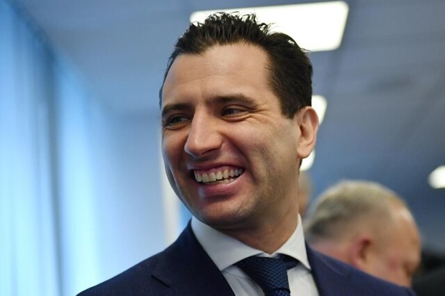 Хоккейный клуб СКА уволил главного тренера Романа Ротенберга из-за неудовлетворительных результатов