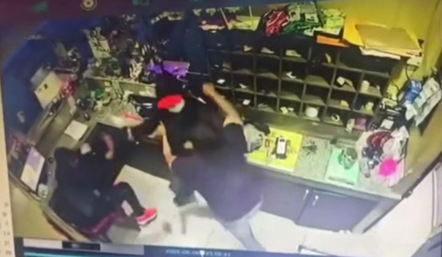 Неудачная попытка дать отпор вооруженному грабителю