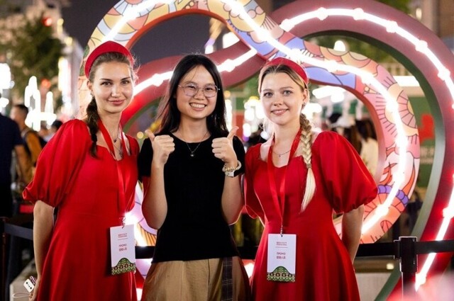 Русское чаепитие у Великой Китайской стены. В Пекине впервые прошел фестиваль "Московские сезоны"⁠⁠