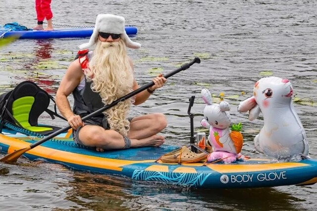 Костюмированная сап-регата в Москве