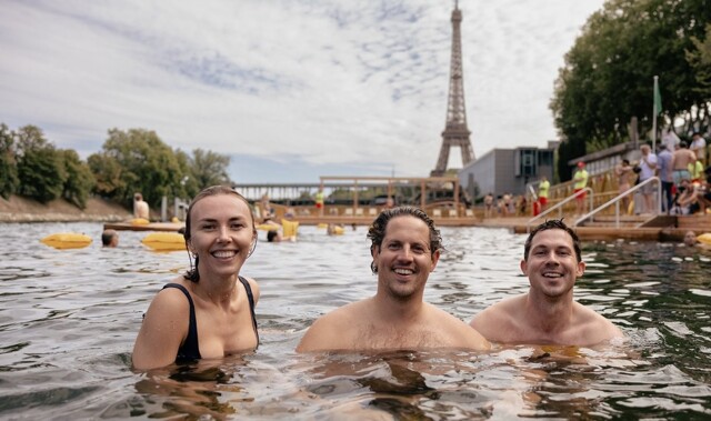 В Париже разрешили купаться в Сене впервые за 100 лет