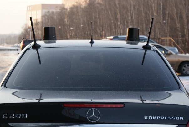 Нужно ли пропускать автомобиль с черной мигалкой?