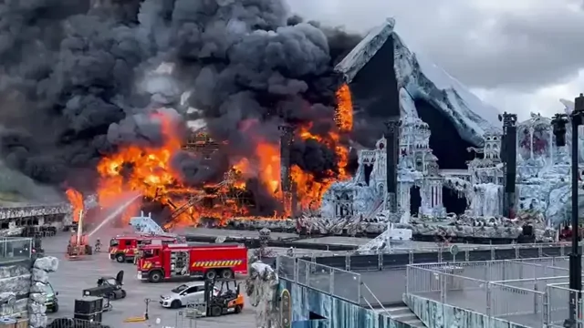 Главная сцена музыкального фестиваля Tomorrowland в Бельгии сгорела за день до его начала