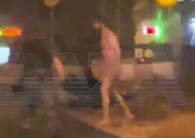 Голый бородач бегал за прохожими в московском парке