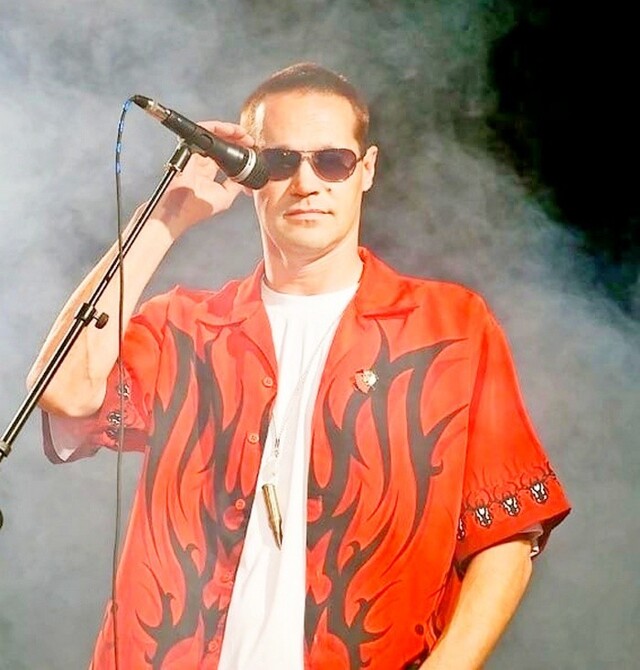 Не в коже, не блатной…