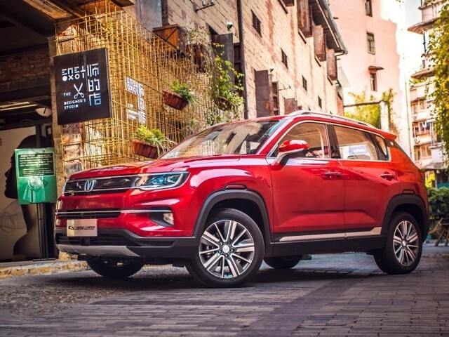 Китайский «Чанган» расплавился на жаре в Краснодаре