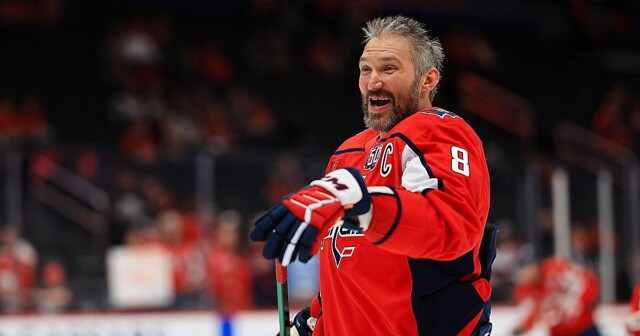 Хоккеист Александр Овечкин стал самым высокооплачиваемым игроком за всю историю НХЛ