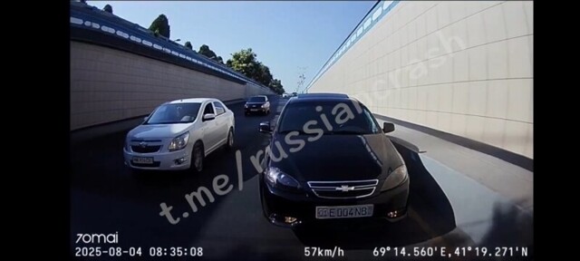 Дело было утром рано ,боданулись два барана. ДТП в Ташкенте