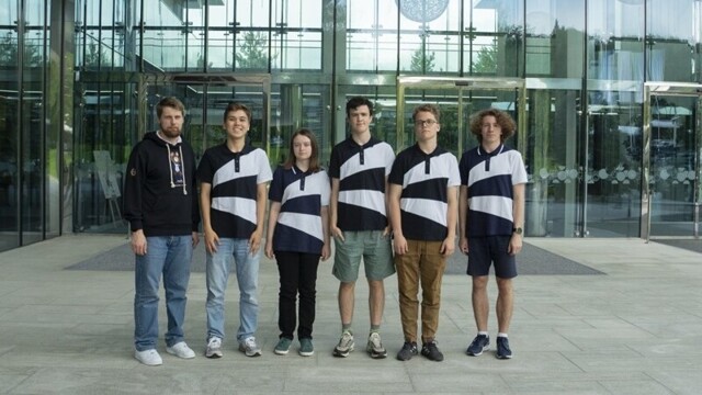 Очередной успех наших школьников! Ребята завоевали 4 медали на Международной олимпиаде по информатике